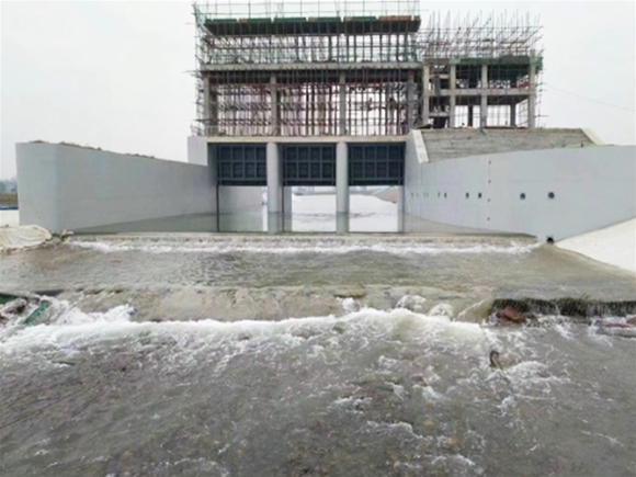 仿清水混凝土工程